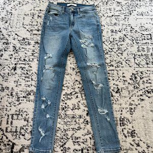 Light Destroyed Jeans
